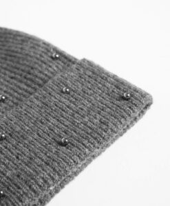 Gyöngyös beanie sapka ORSAY