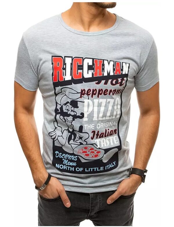 szürke férfi pizzaing✅ - Basic