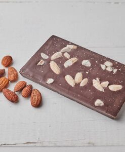 KetoMix 70%-os ÉTCSOKOLÁDÉ mandulával 100 g - Proteindús ételek KETOMIX