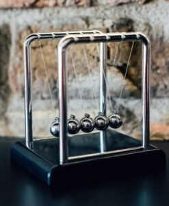 Newton bölcsője - kicsi