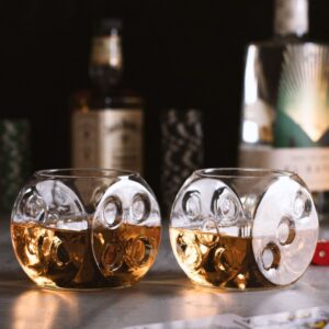Dobókocka formájú whiskys poharak (2 darab)