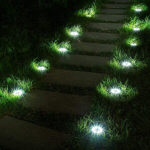 Földbe szúrható napelemes LED fény (4 darab)